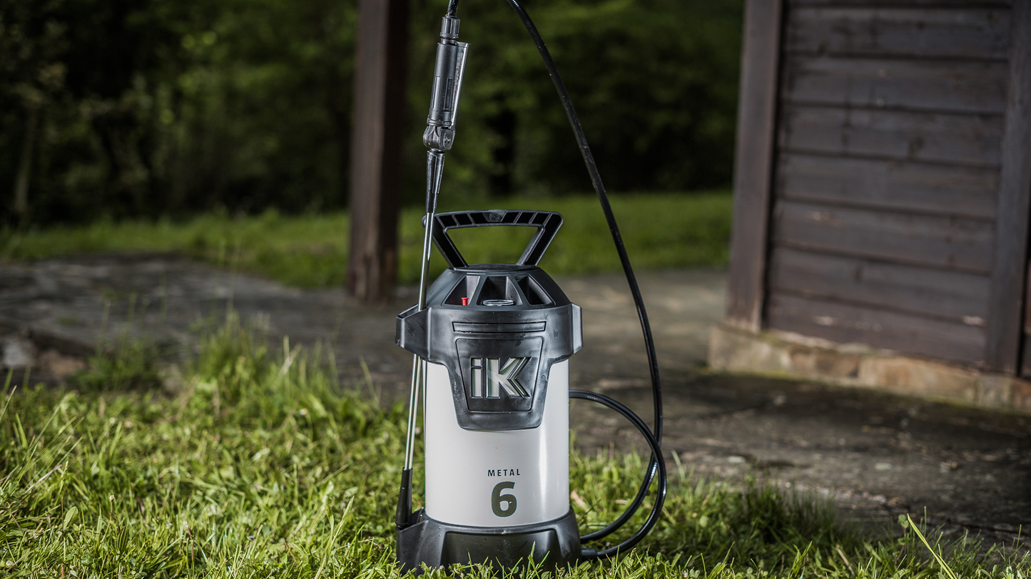 6 Litre IK Metal Sprayer for Use with Vegetable and Animal Oils, Low-viscosity Release Oils, Hydrocarbon-based Solvents, Lubricants and Petroleum Products.