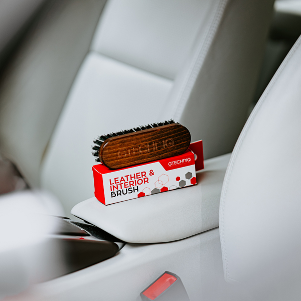 GTECHNIQ LEATHER & INTERIOR BRUSH