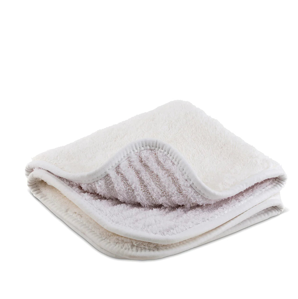 Stjarnagloss Fluffig White Microfibre Buffing Cloth with Microsuede Edging