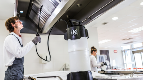 12 Litre IK Foam Pro 12 Foaming Sprayer with Compressed Air Coupling